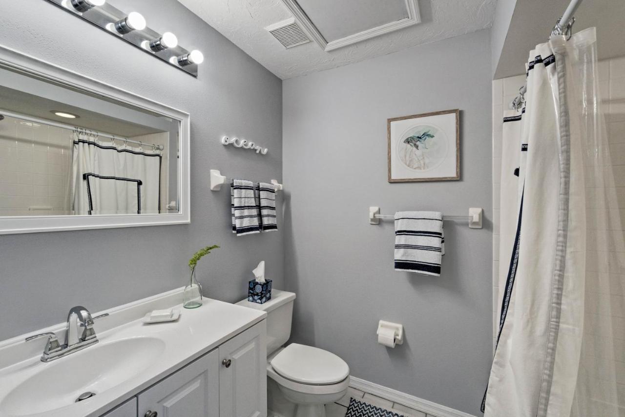 Condo With Pool And Gulf Access On Anna Maria Island! Holmes Beach Exterior photo